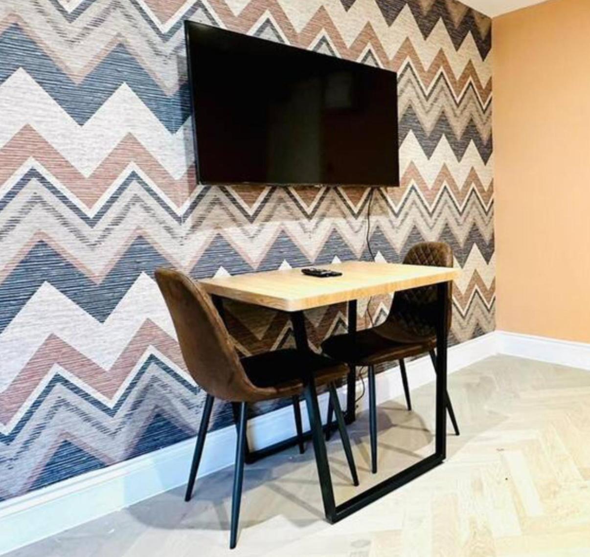 Apartment Flash Sale Train Station 1 Bedroom Flat Bn137che03